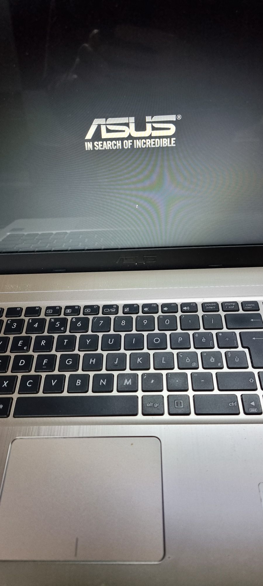 Vand Laptop Asus