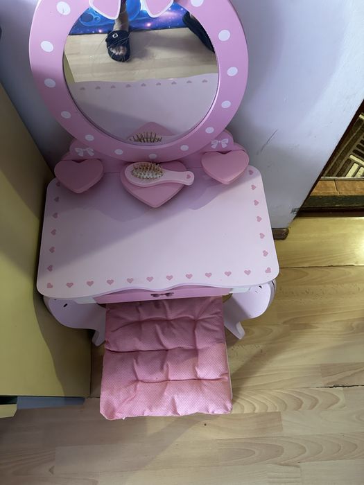 Masuta machiaj fetite