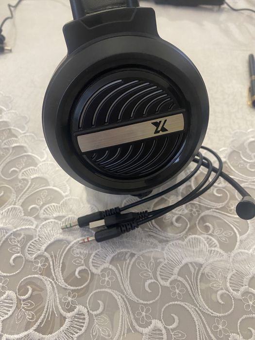 Наушники с микрофоном в отличном состоянии