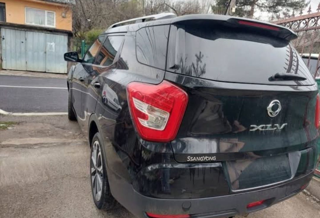 Ssangyong xlv 2016 avariat