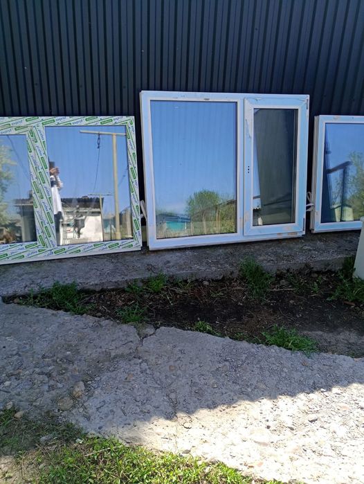 Продам пластиковые окна 3шт