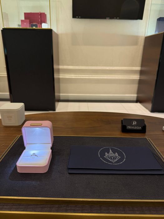 NEW Кольцо с бриллиантом 1,01ct