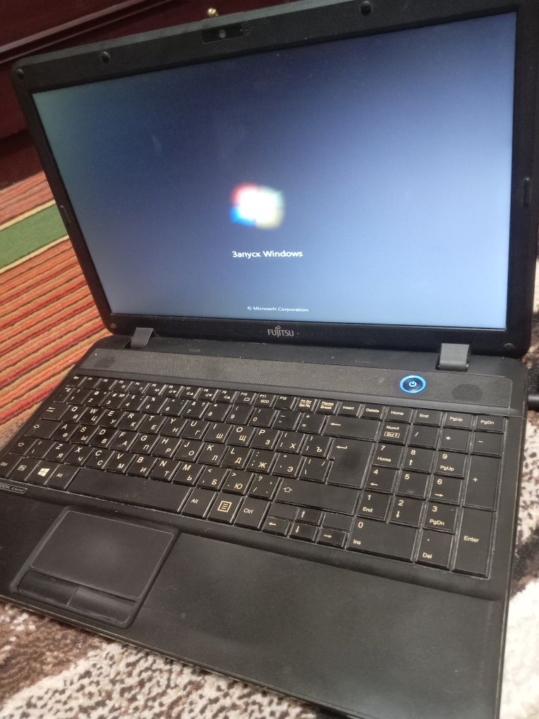 Продам ноутбук fujitsu