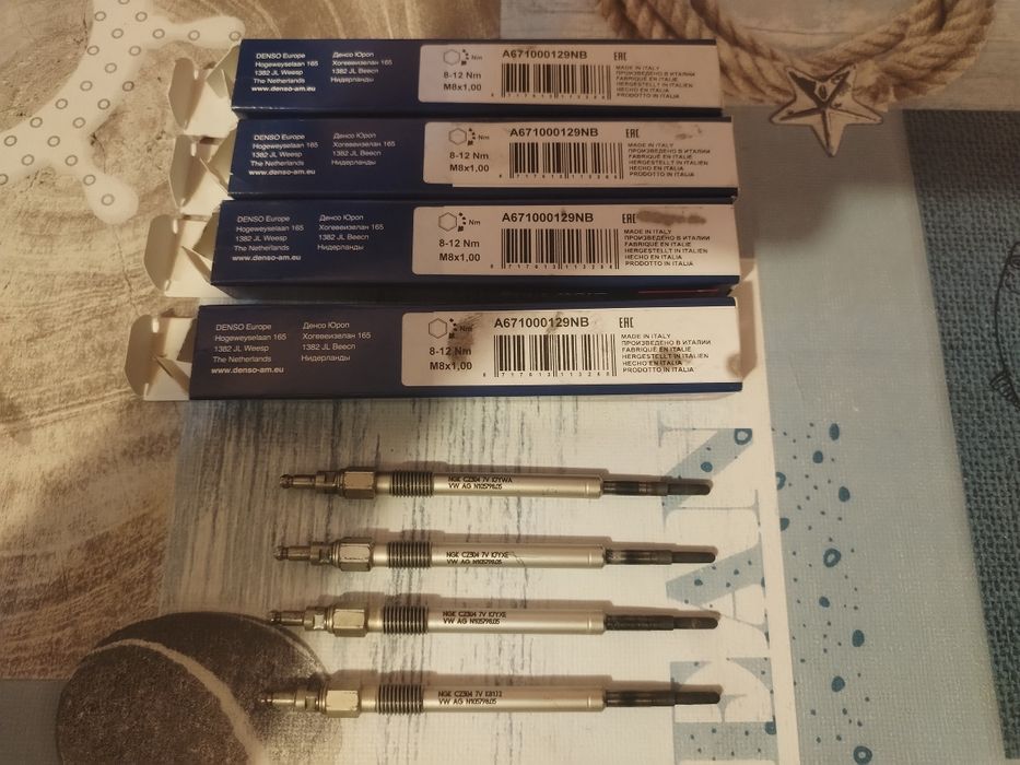 Bujii set complet 4x NGK  perfect funcționale originale