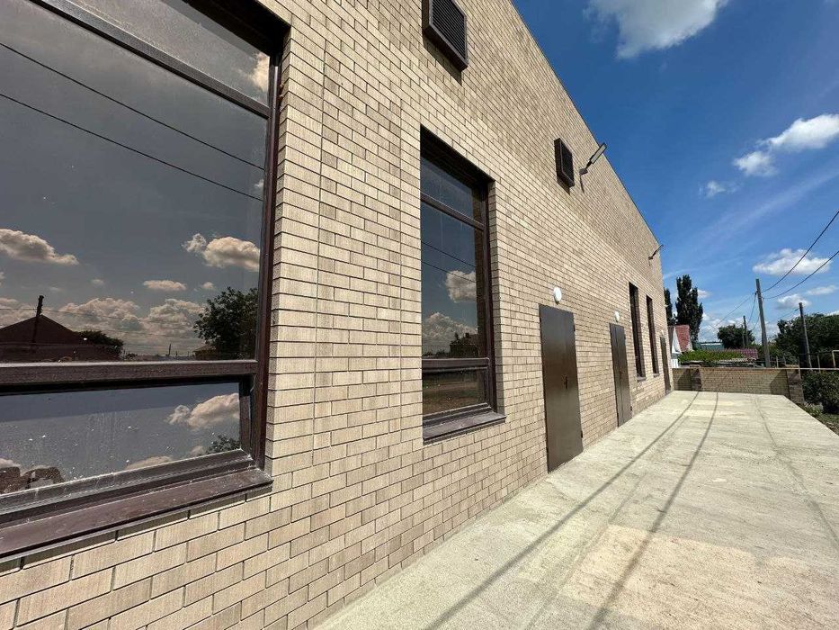 Отдельно-стоящее здание