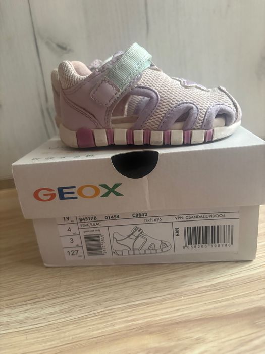 Сандали Geox за момиче 19 номер