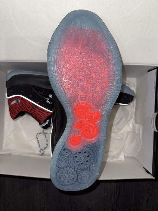 Баскетболни обувки Nike KD 16 "Slim Reaper" - размер 42.5, 48.5, 49.5