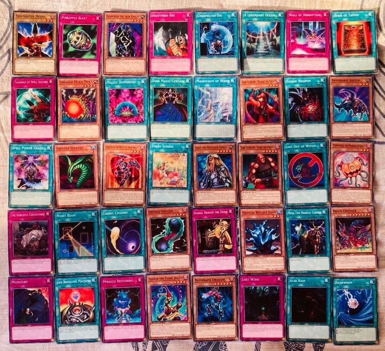 Предлагам Yu-Gi-Oh карти