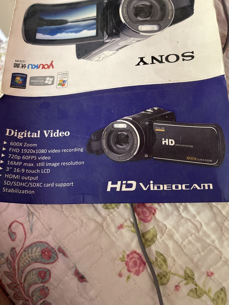 Продается видеокамера Soni HD-600 б. у