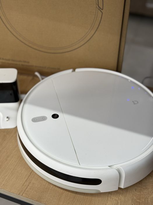 Робот пылесос Mi Robot Vacuum-Mop влажная уборка