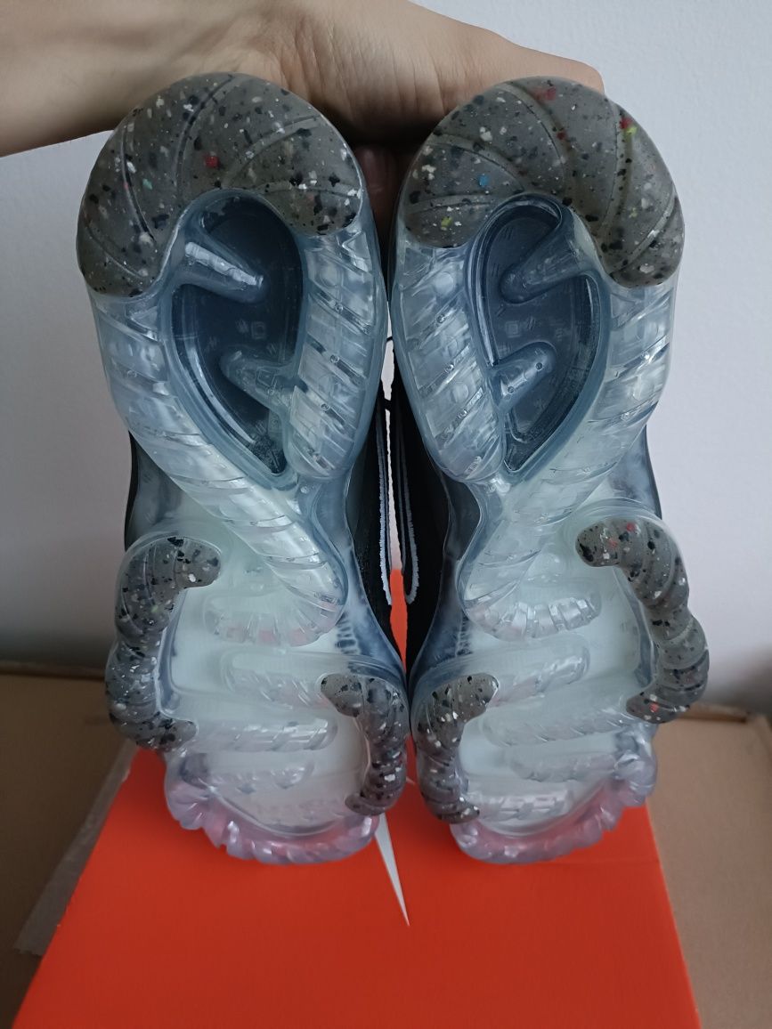 Nike Air Vapormax номер 37.5 код 7А х2