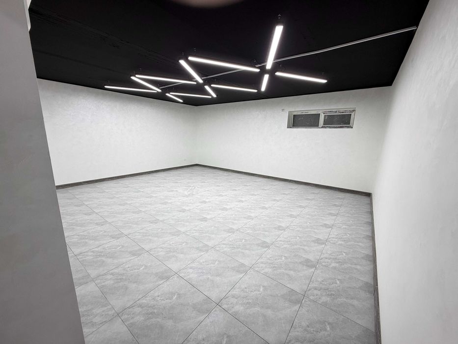 Сдаётся в аренду Офис/ Склад/ Шоурум. Чиланзар Ц квартал, окшом  38КВм