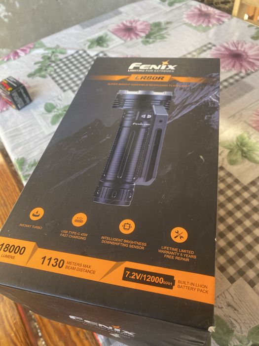 Фонарик FenixLR80R