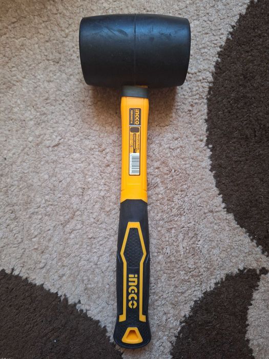 Ciocan cauciuc, 450g, INGCO, produs nou