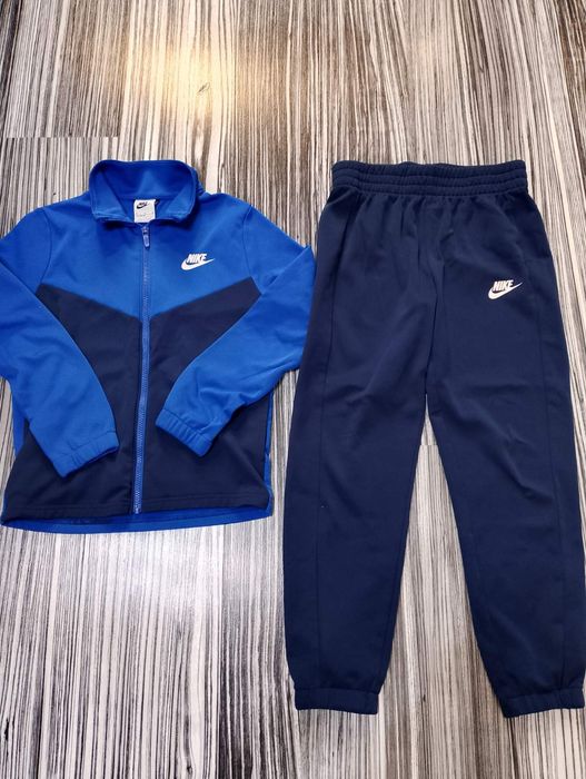 Детски екип nike оргинален