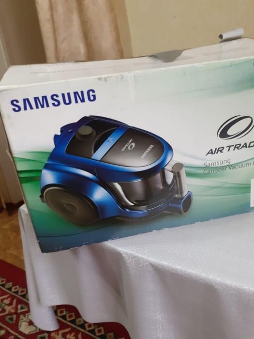 В продаже мощный пылесос Samsung