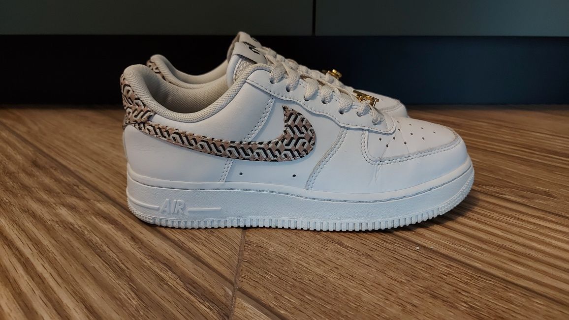 Дамски маратонки NIKE AIR