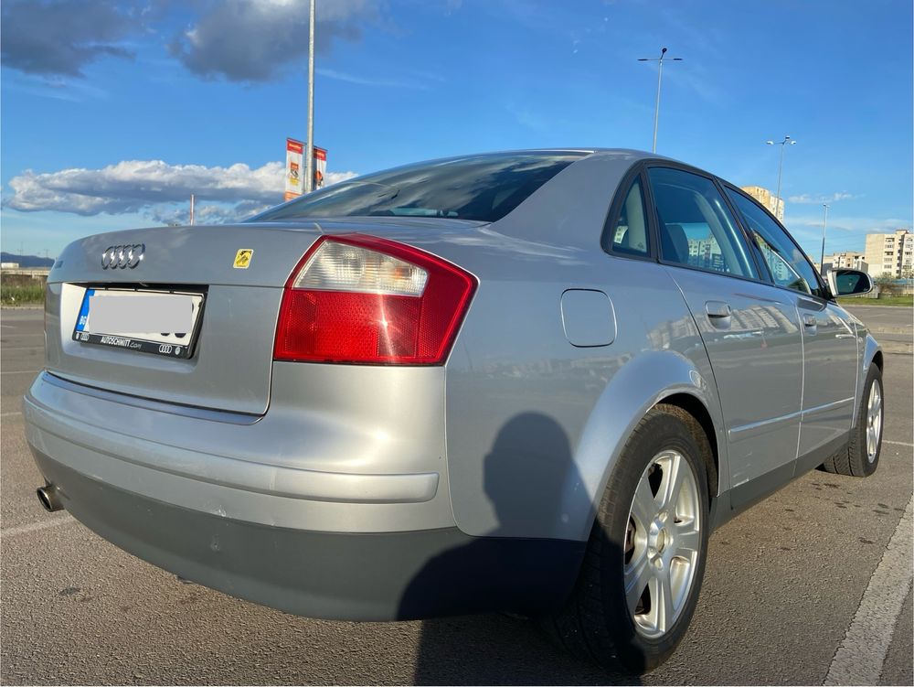 Audi A4 b6 2000 кубика на части