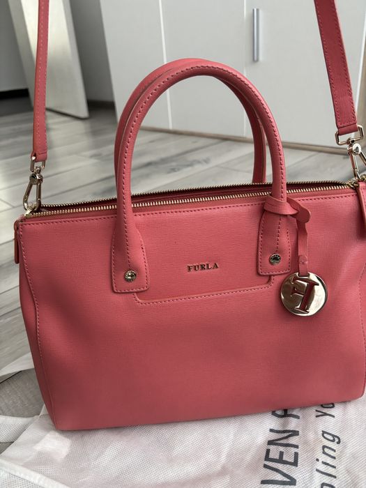 Оригинална чанта Furla