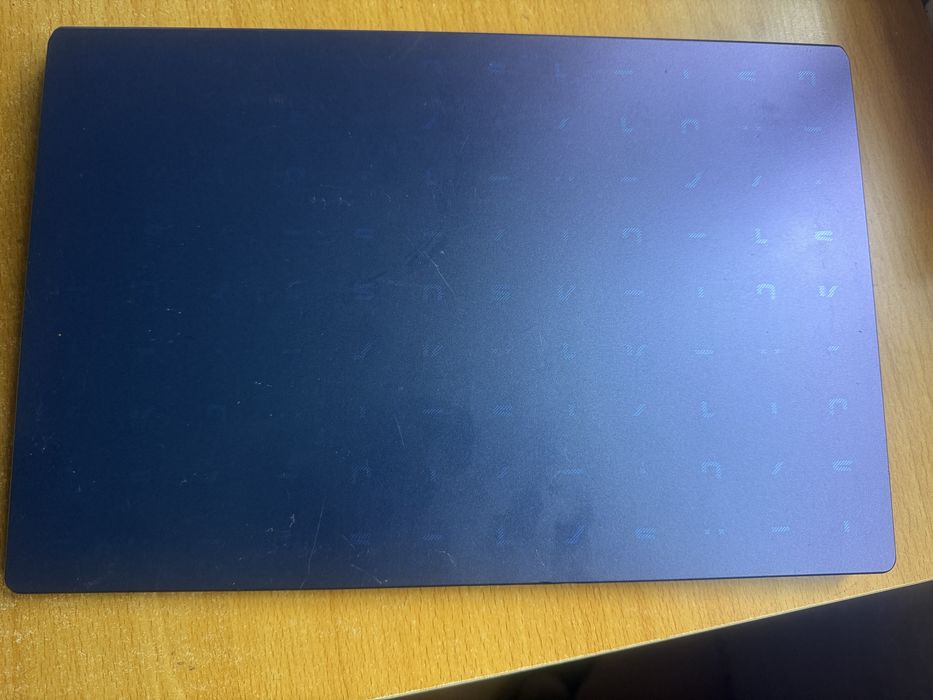 Asus e410M win10/usb C