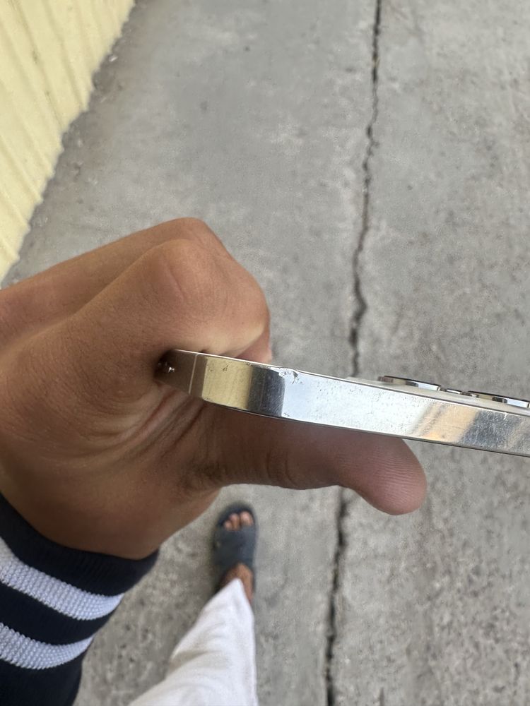 Iphone 12 Pro Max sotiladi