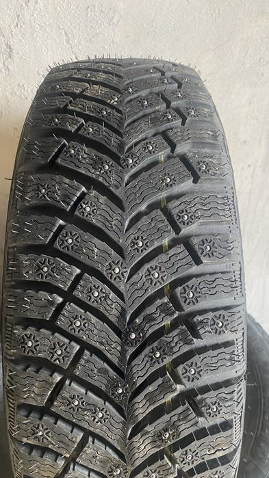 Продам шины пара Мишлен новая