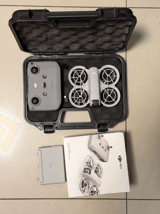 DJI NEO fly more combo
