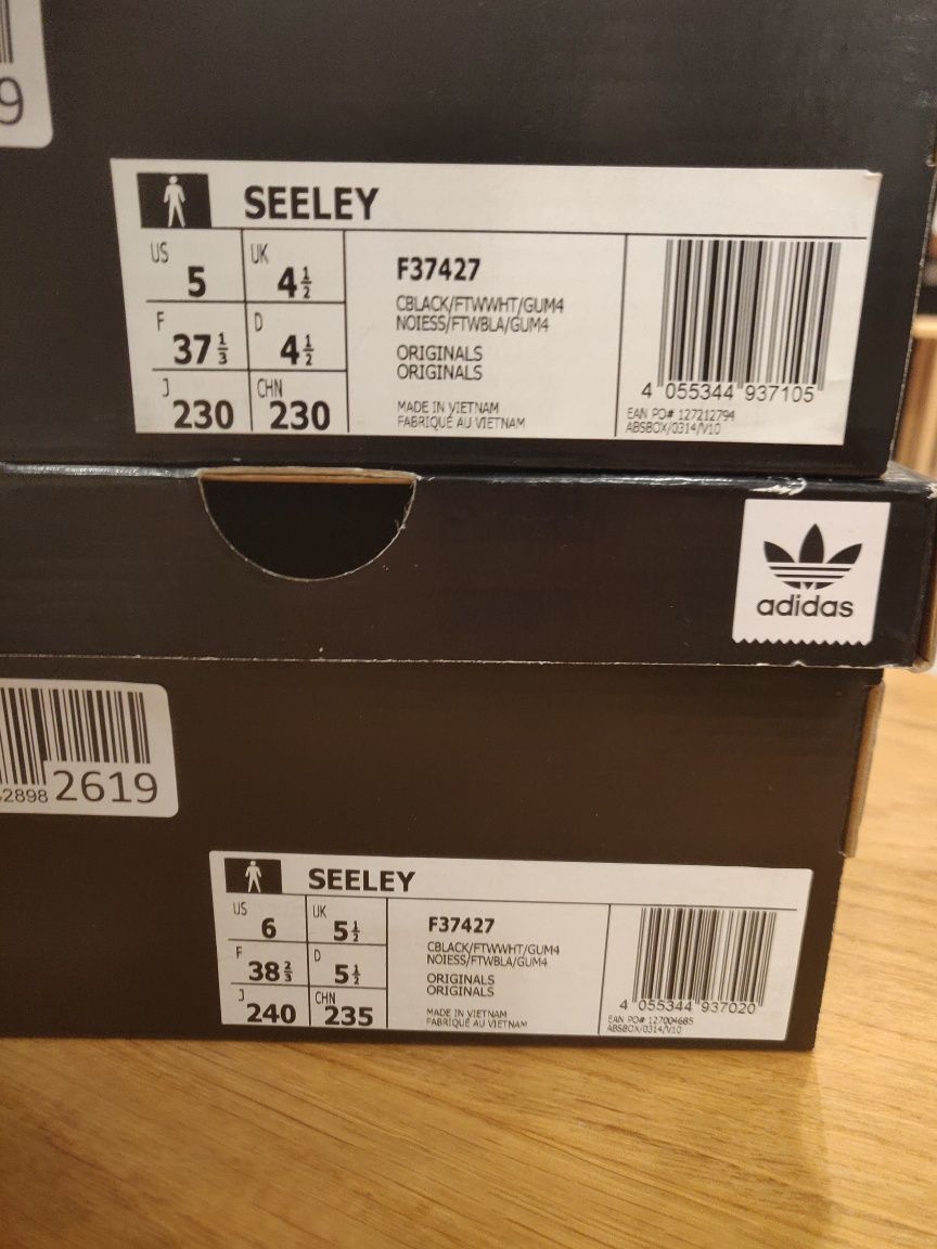 Дамски обувки Adidas Seeley номера 37 1/3, 38 2/3