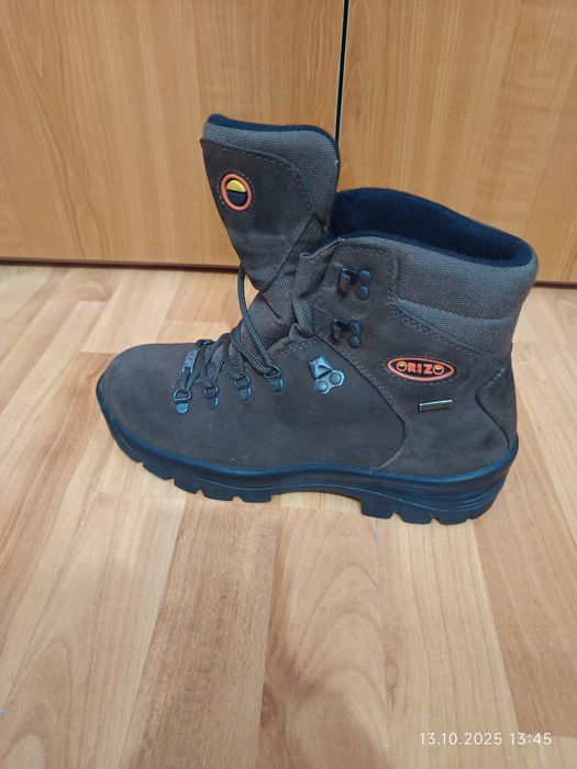 Bocanc de piele naturala