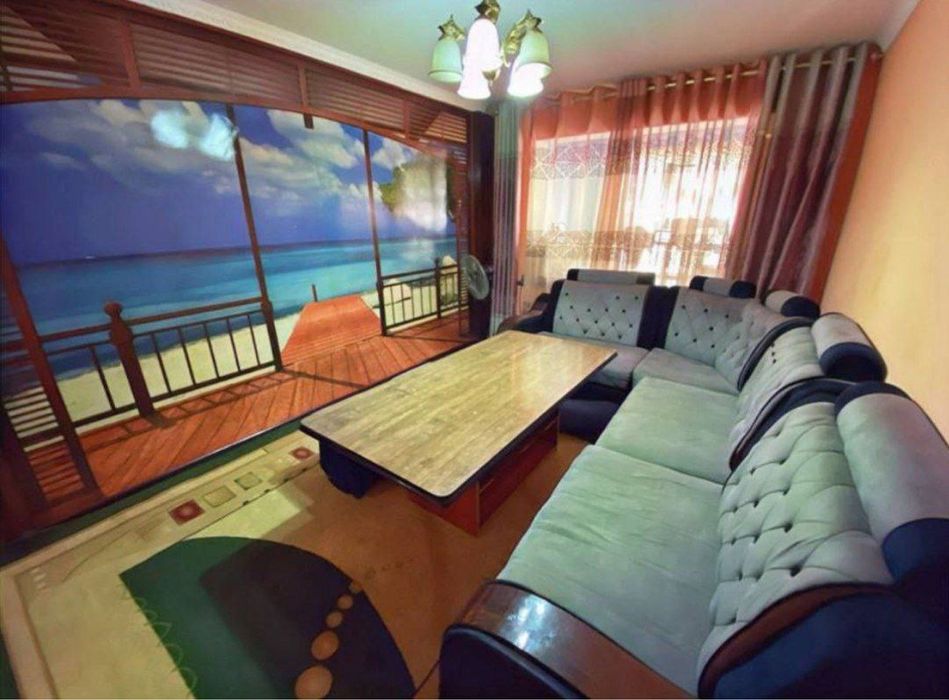 Чирчик шахар 8 м/р 2х сотилади 28.000$ Бош толов ва паспорт бн Ипотека