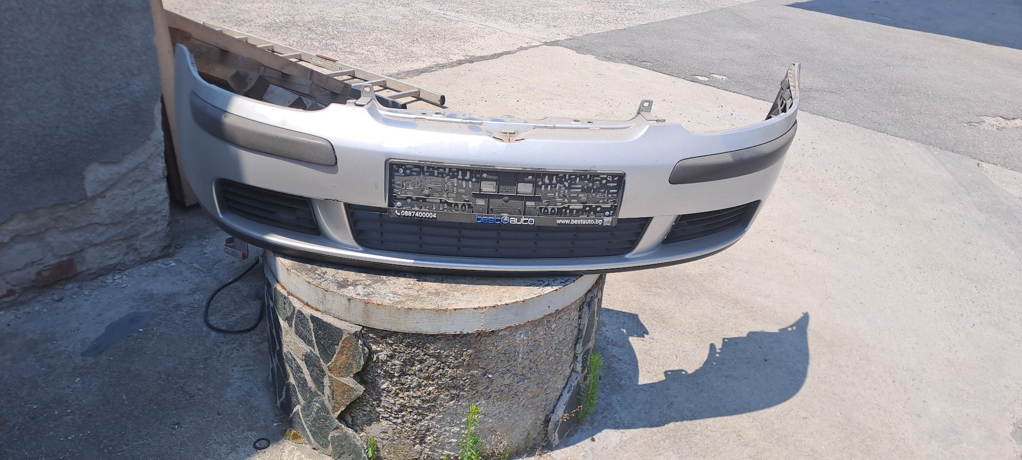 Предна броня за VW GOLF 5
