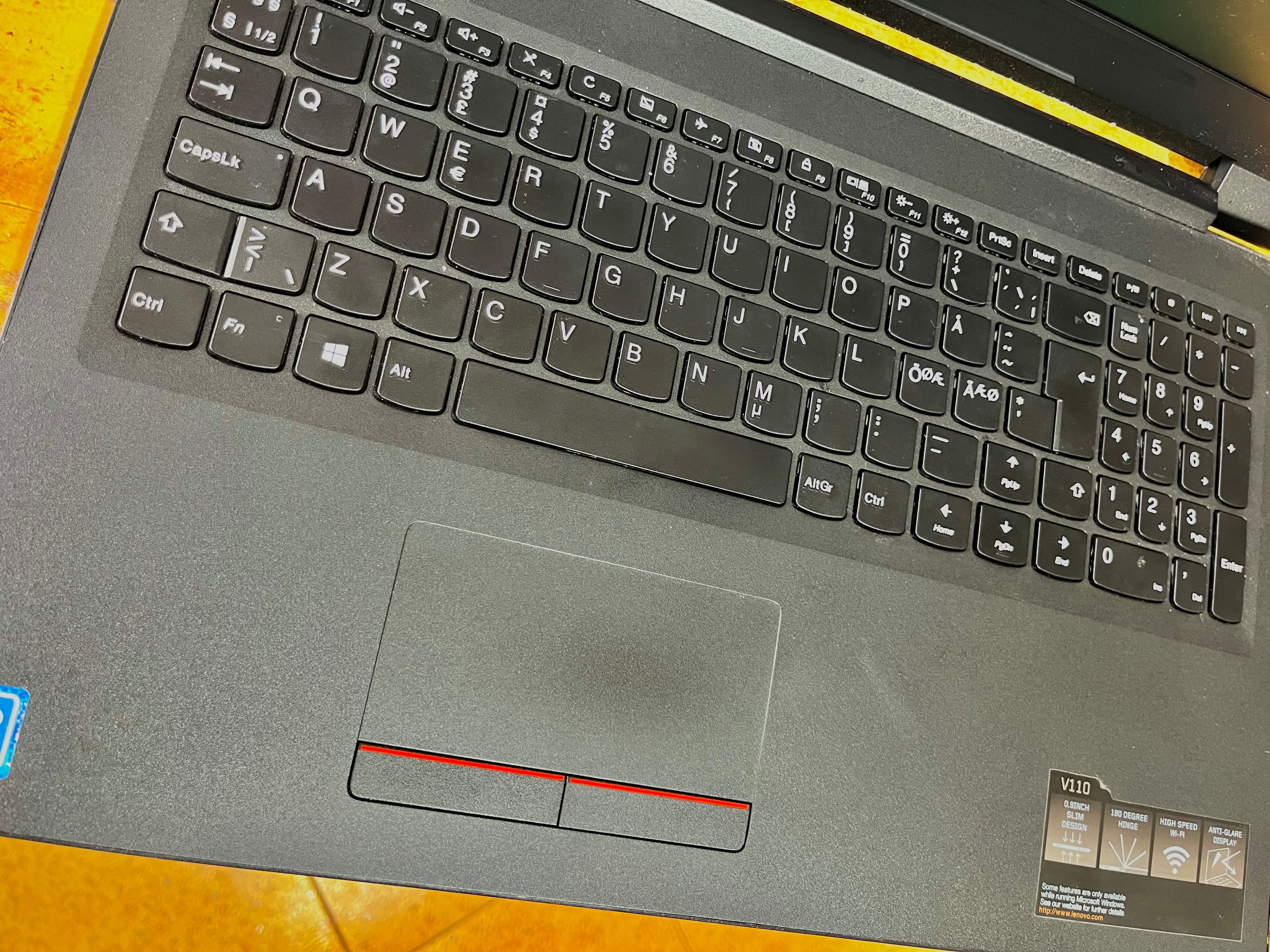 Продавам Лаптоп LENOVO  V 110 15