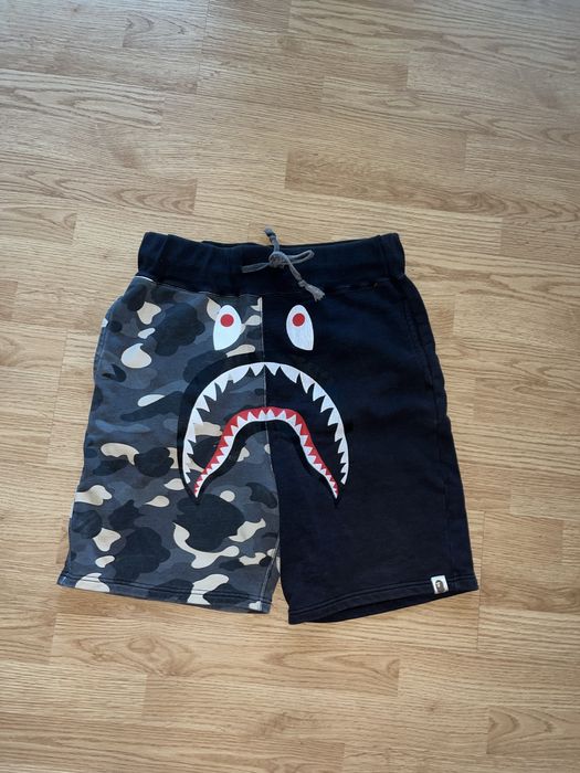 Pantaloni bape scurti