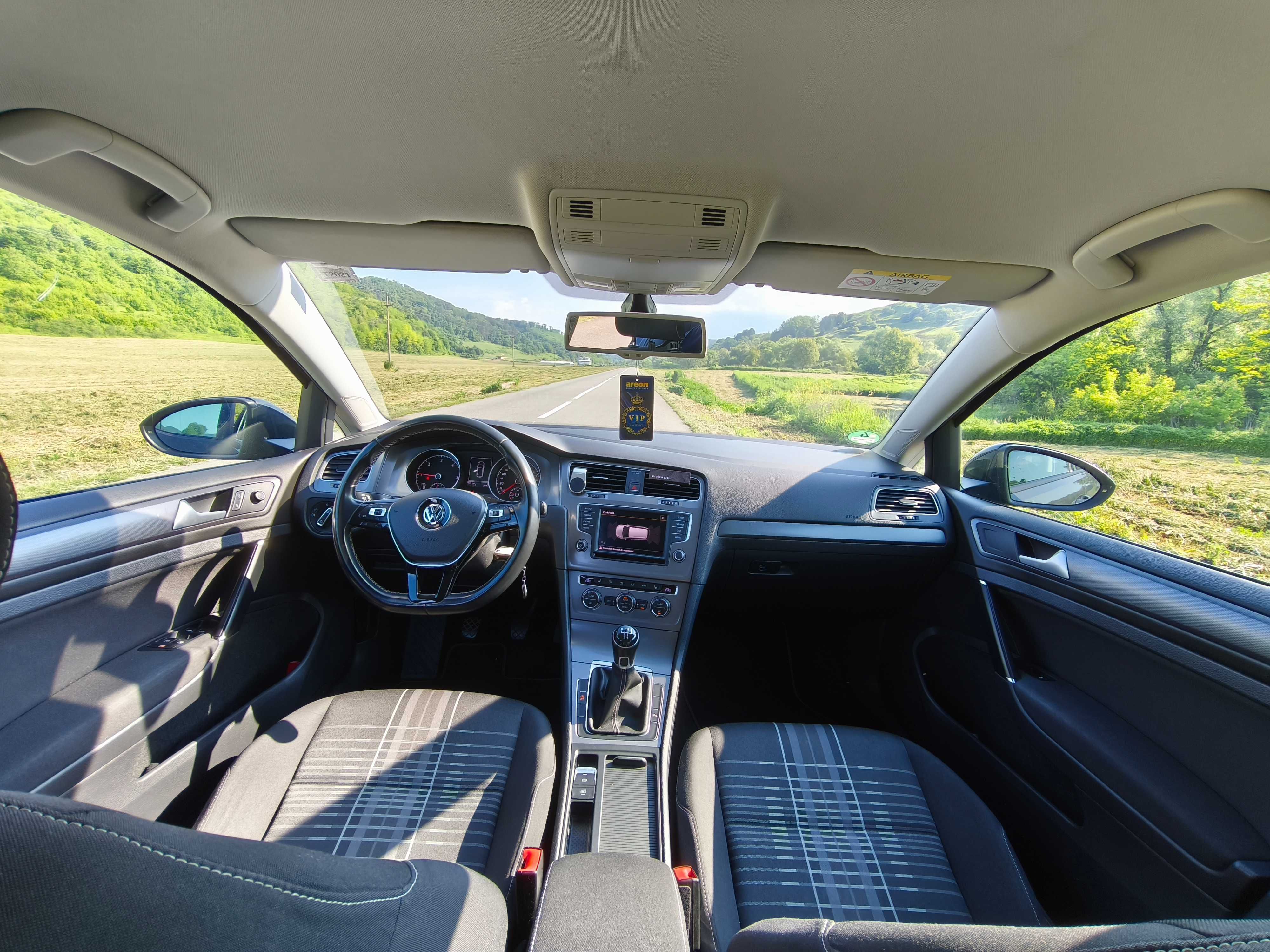 Volkswagen Golf 7 Lounge / Euro 6 / 2016 1.6 110cp
