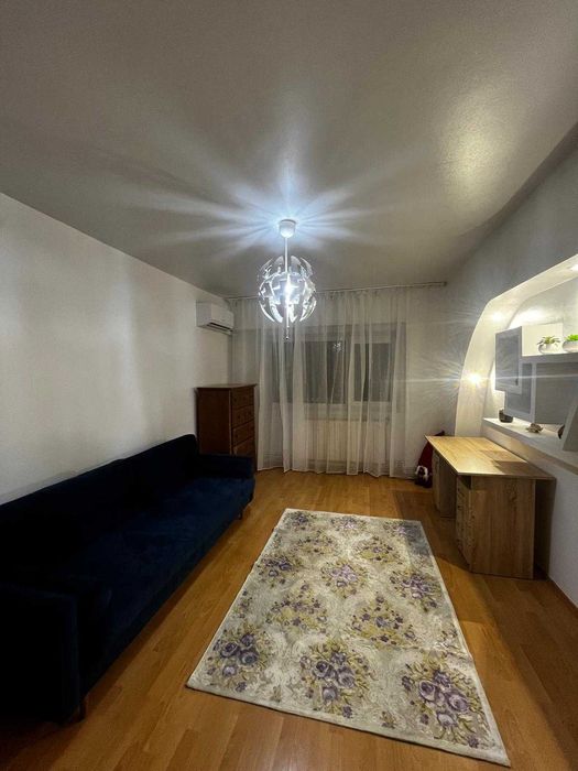 PF. Închiriez apartament 3 camere Nicolina