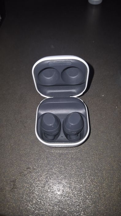 Безжични слушалки Samung galaxy buds FE