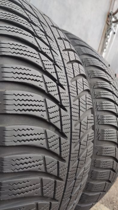 4бр. зимни гуми 205/55/16 Bridgestone Blizzak LM001
dot22
6.89mm
Добро