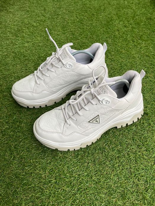 Дамски обувки : GUESS ZAYLIN 41