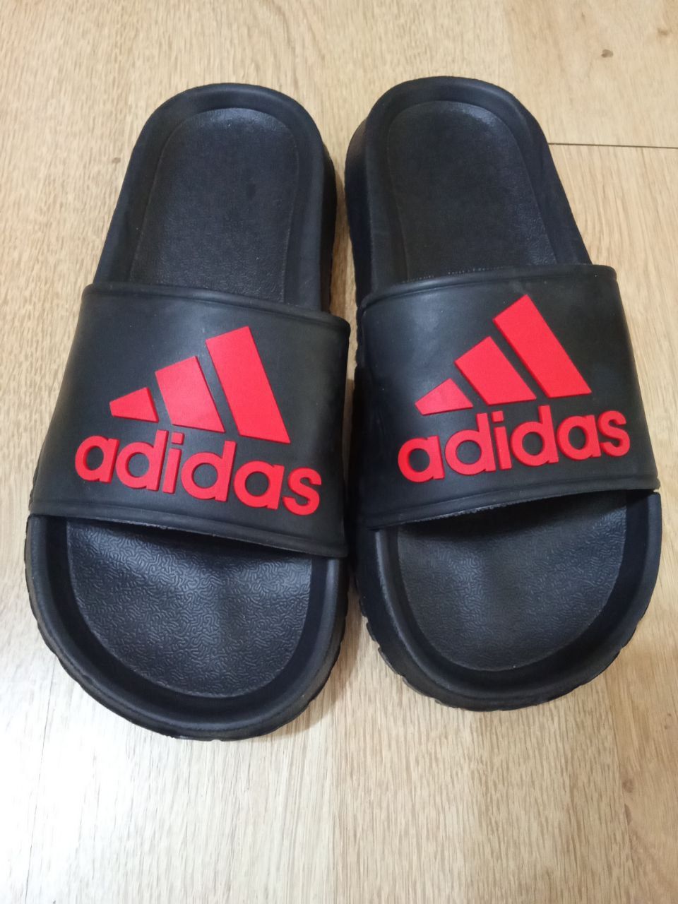 Papuci de dama sunt noi