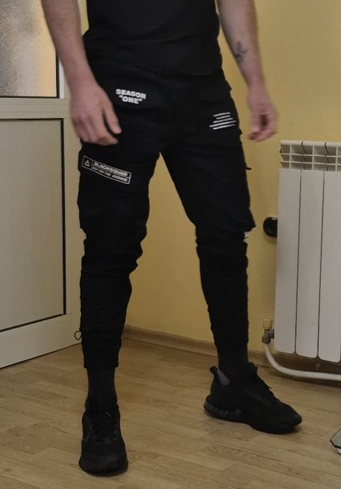 Яке ветровка и панталон М (нови)