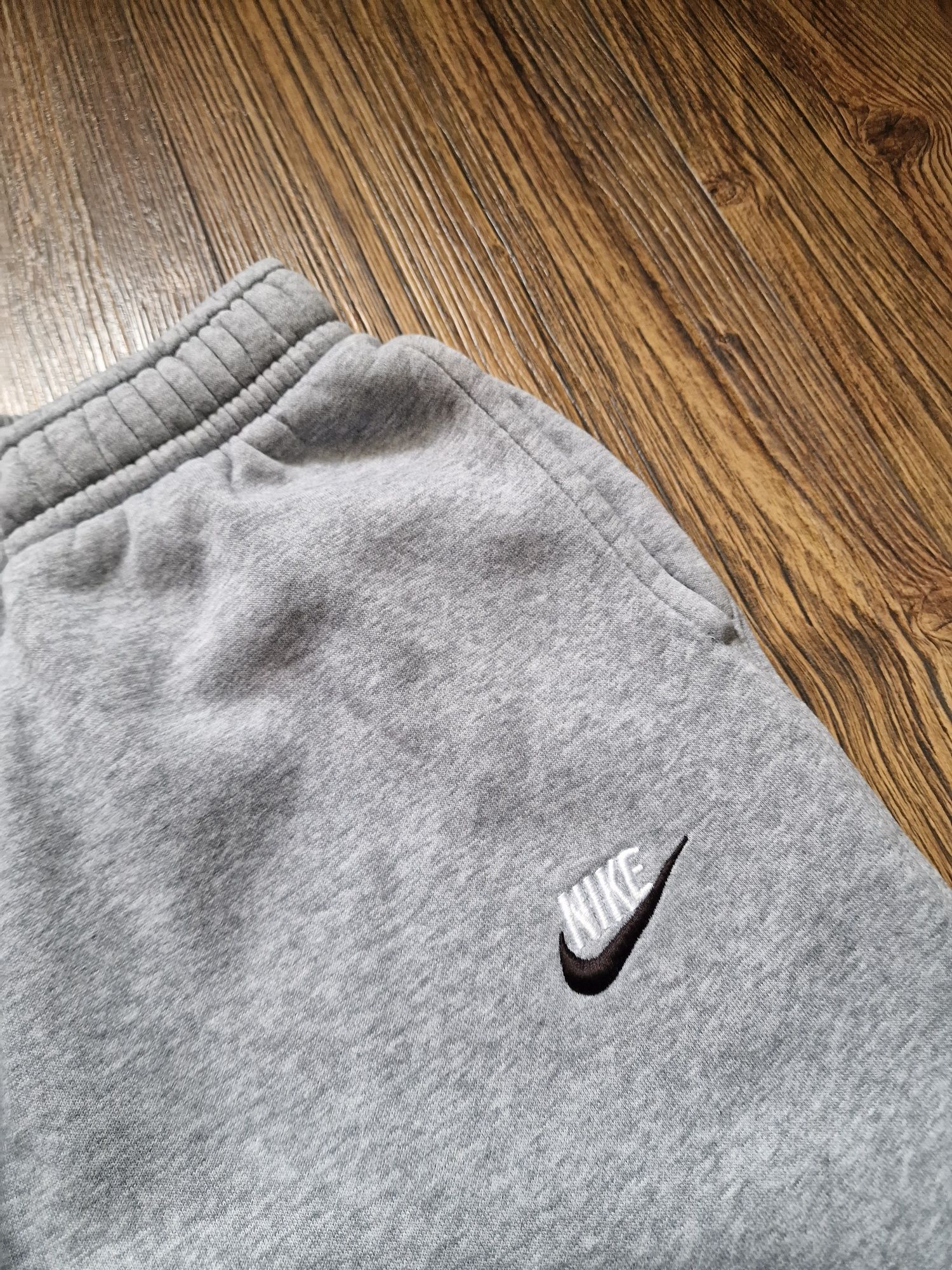 Страхотно мъжко долнище NIKE размер S