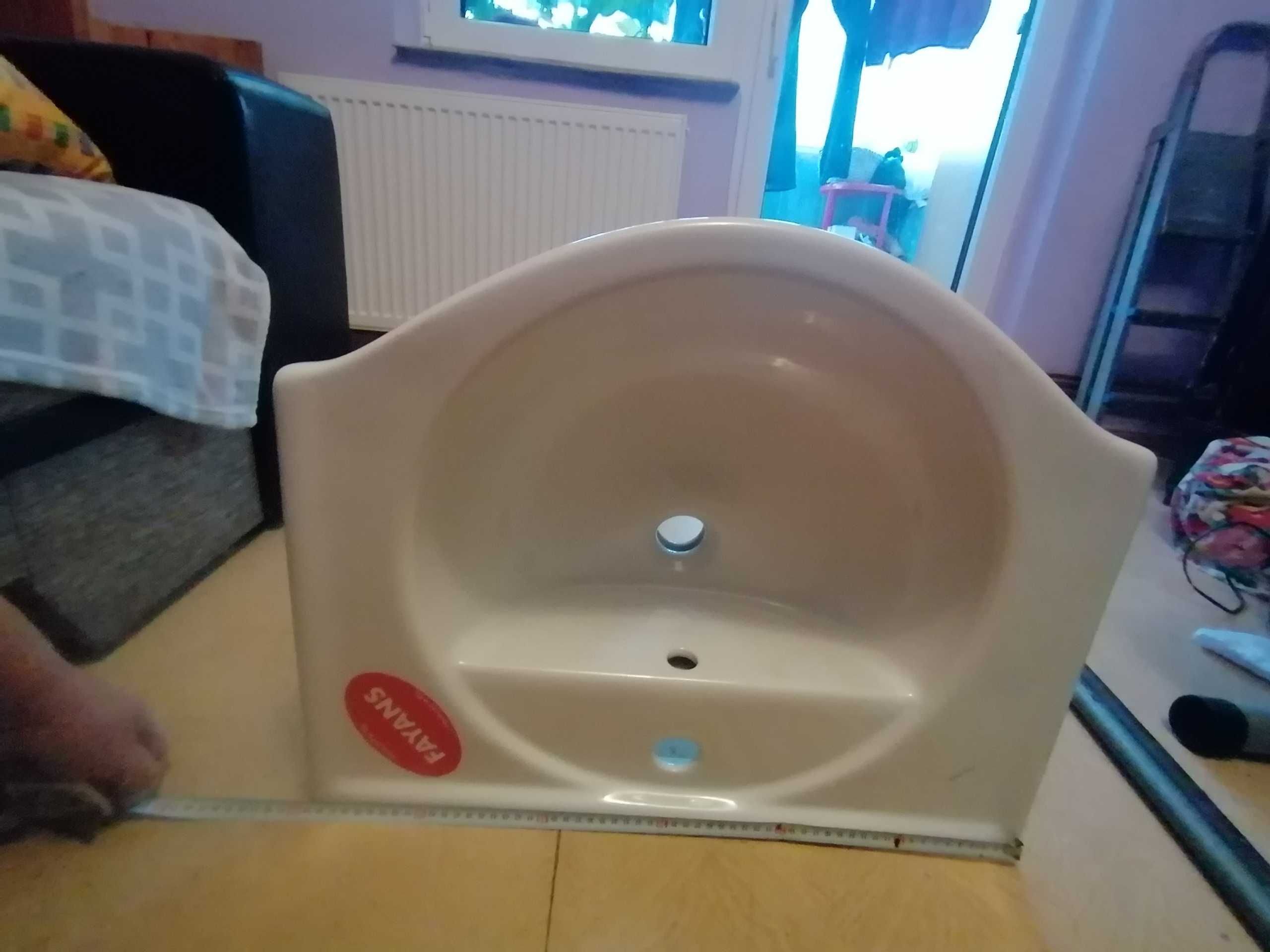 Ghiuvetă Lavoar nou Alb