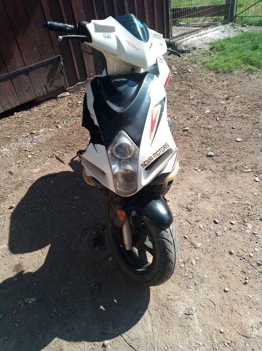 Vând scuter funcțional