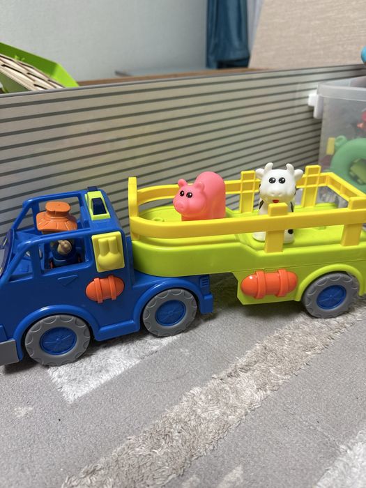 Игрушка фермера музыкальная