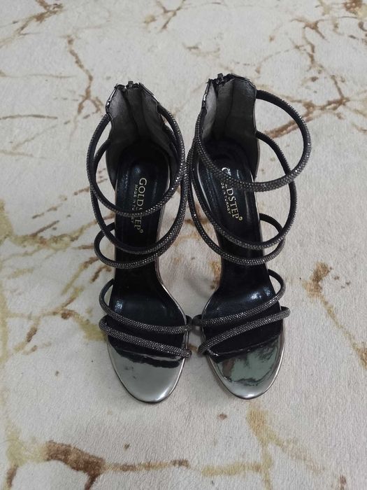 нови бални обувки 38н. и чанта 95 лв