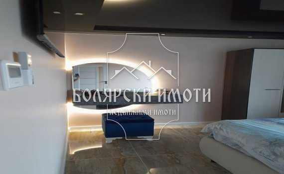 Продава се Четиристаен апартамент в Велико Търново, Център - 160 кв.м за 1407 €/кв.м - Снимка #9