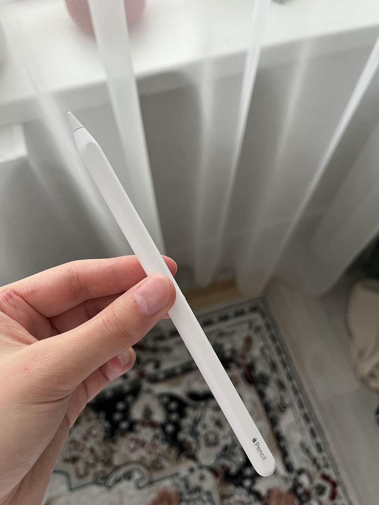 Продается apple pencil 2