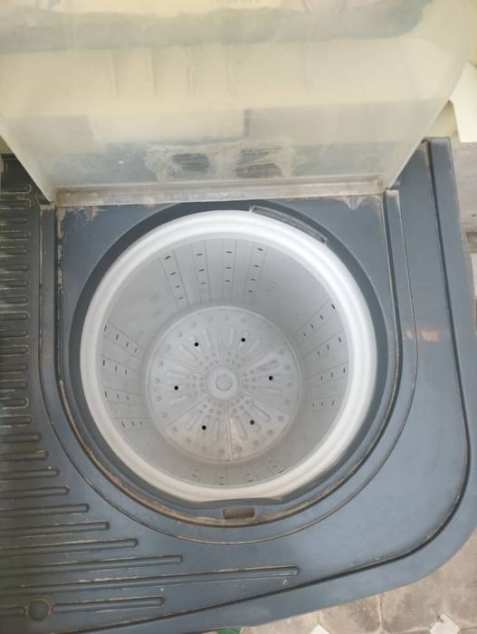 Продаётся стиральная машина полуавтомат