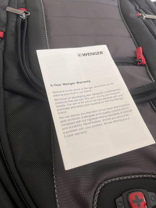 [нова] Раница за лаптоп Wenger Pillar 16” от Victorinox