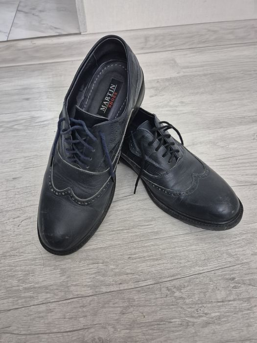 Мужские обувь в отличном состоянии все оригинал только оптом продаётс